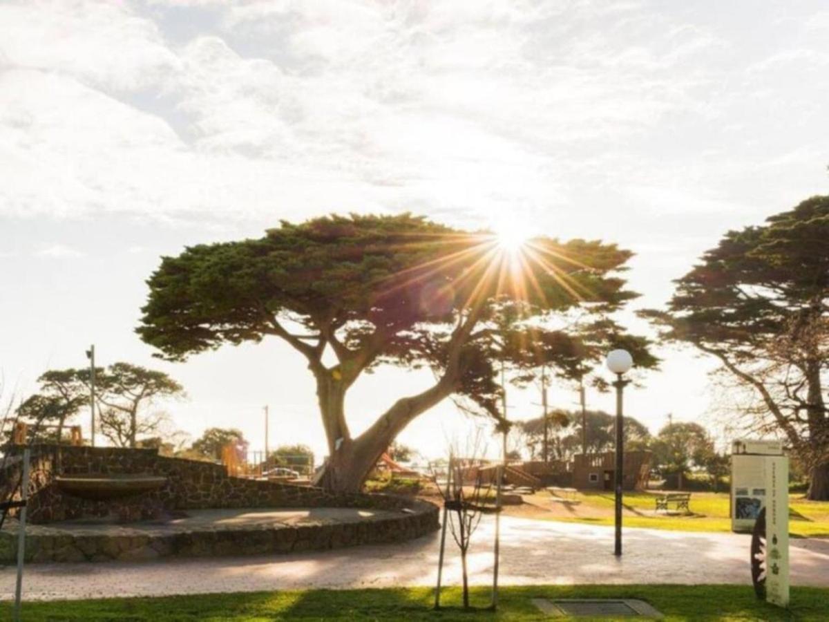 Parkvue 11 What A Spot Mornington Bagian luar foto